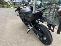 2026 CFMOTO 2026 CF MOTO 450CC 450 SR S Road GEM BLACK