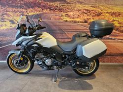 2021 Suzuki V-Strom 650XT (DL650XA) V-Strom White