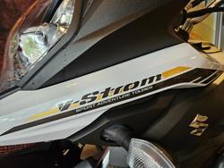 2021 Suzuki V-Strom 650XT (DL650XA) V-Strom White