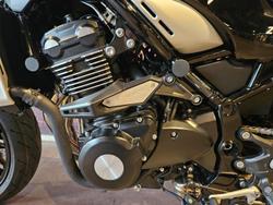 2023 Kawasaki Z900RS (Z900C) Z Black