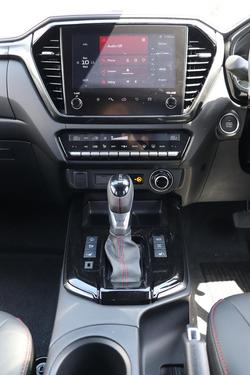 2025 Isuzu D-MAX X-TERRAIN