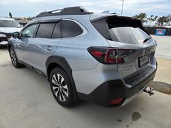 2025 Subaru Outback AWD Touring