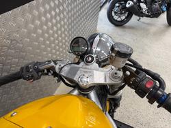 1997 Triumph T595 DAYTONA YELLOW