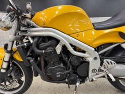 1997 Triumph T595 DAYTONA YELLOW