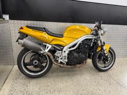1997 Triumph T595 DAYTONA YELLOW