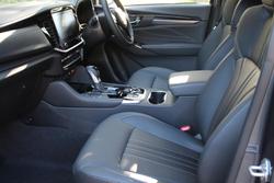 2025 Isuzu MU-X LS-T