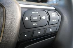 2025 Isuzu MU-X LS-T