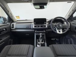 2025 Mitsubishi Triton GLS