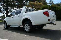 2014 Mitsubishi Triton GLX MN MY15 4X4 Dual Range White