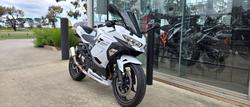 2022 Kawasaki NINJA 400 WHITE