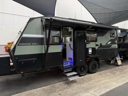 Urban Caravans Tuff 21 Family