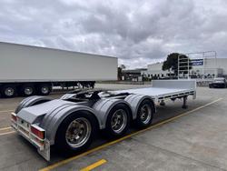 2006 Vawdrey
                St3 Lead A 12 Pallet Drop Deck Semi 