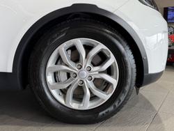 2019 Land Rover Discovery SD6 SE