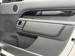 2019 Land Rover Discovery SD6 SE