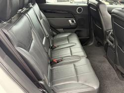 2019 Land Rover Discovery SD6 SE