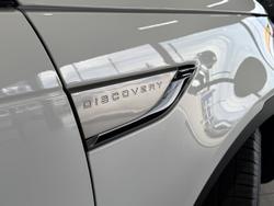 2019 Land Rover Discovery SD6 SE