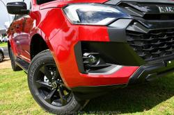 2025 Isuzu D-MAX X-RIDER