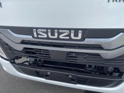 2025 Isuzu Nlr 45-150 Dt D25 Tray Pack NLR 45-150 DT D25 Tray Pack
