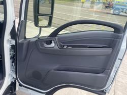 2025 Isuzu Nlr 45-150 Dt D25 Tray Pack NLR 45-150 DT D25 Tray Pack