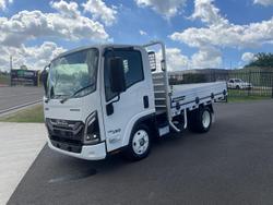 2025 Isuzu Nlr 45-150 Dt D25 Tray Pack NLR 45-150 DT D25 Tray Pack