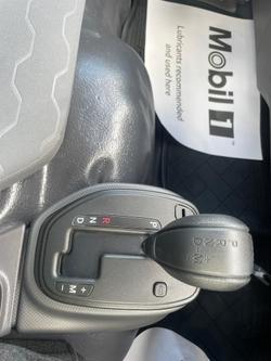 2025 Isuzu Nlr 45-150 Dt D25 Tray Pack NLR 45-150 DT D25 Tray Pack