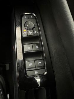 2022 Nissan Pathfinder ST