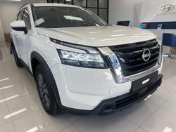 2022 Nissan Pathfinder ST