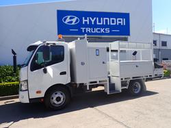 2015 HINO DUTRO 917