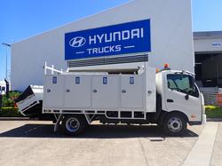 2015 HINO DUTRO 917