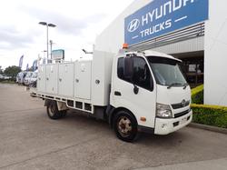 2015 HINO DUTRO 917