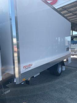 2025 Isuzu Nnr 45-150 Vanpack NNR 45-150