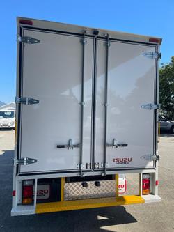 2025 Isuzu Nnr 45-150 Vanpack NNR 45-150