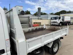 2022 Mitsubishi Canter 615