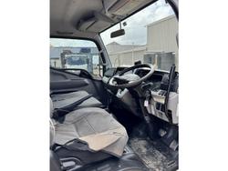 2022 Mitsubishi Canter 615