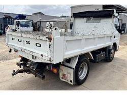 2022 Mitsubishi Canter 615