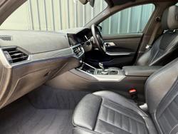 2022 BMW 3 Series 330i M Sport G20 Black Sapphire