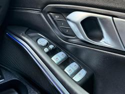 2022 BMW 3 Series 330i M Sport G20 Black Sapphire