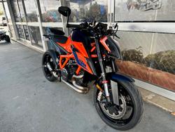 2020 KTM 1290 Super Duke R Super Duke Orange