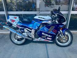 Suzuki GSX-R750