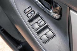 2011 Toyota Camry Hybrid Luxury