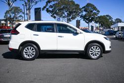 2022 Nissan X-TRAIL ST