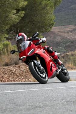 2025 Ducati Panigale V2 S Panigale Red