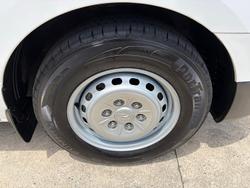 2016 Hyundai iLoad TQ3-V Series II MY16 Creamy White