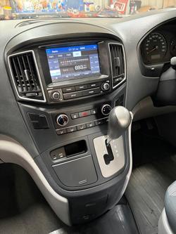 2016 Hyundai iLoad TQ3-V Series II MY16 Creamy White