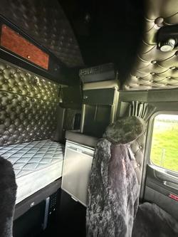 2018 Kenworth T659 240t GCM - FRESH REBUILD White