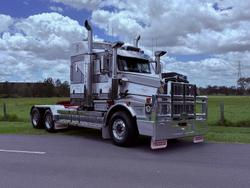 2018 Kenworth T659 240t GCM - FRESH REBUILD White