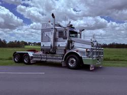 2018 Kenworth T659 240t GCM - FRESH REBUILD White