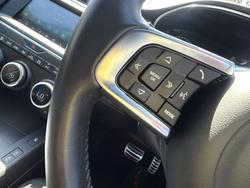 2020 JAGUAR E-PACE P250 CHEQUERED FLAG