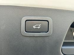 2020 JAGUAR E-PACE P250 CHEQUERED FLAG