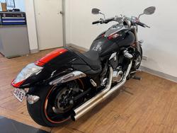 2011 Suzuki VZR 1800 BOULEVARD (M109R) Black